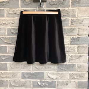 Michael Michael Kors Skirt NWOT, size small.